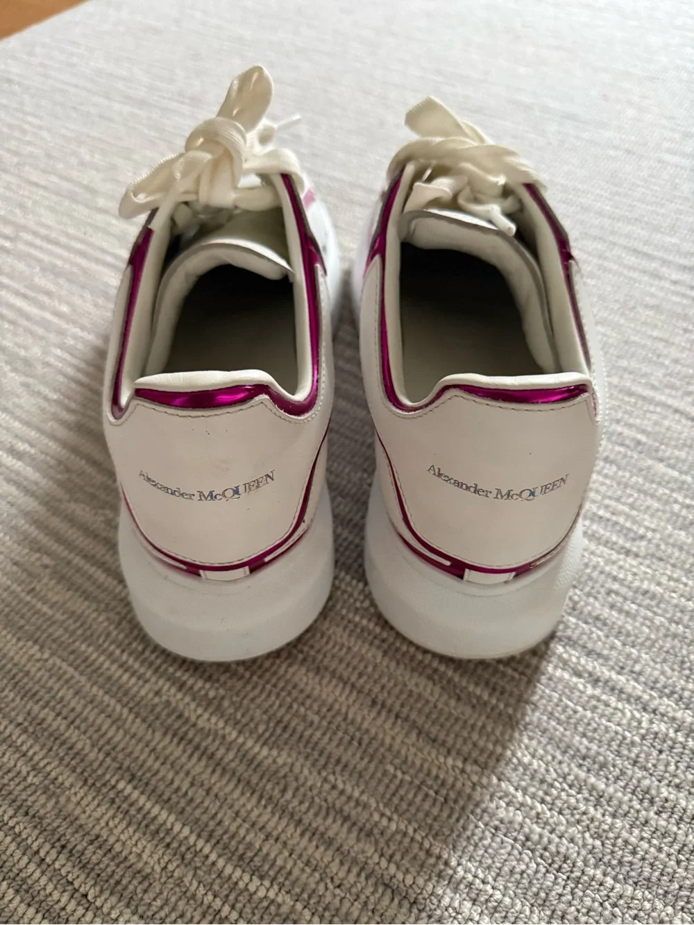 Alexander McQueen White with Metallic Pink Trim Platform Sneakers - Women